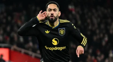 صراع المربع الذهبي.. مانشستر يونايتد يقتحم المراكز الأربعة الأولى في الدوري الإنجليزي